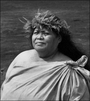 Native Hawaiian Hula Teacher to be Featured on U.S. Quarters Next Year